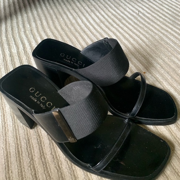 Gucci - European Size 35 1/2 C - Picture 2 of 5